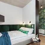 Silver Place שצ'צ'ין