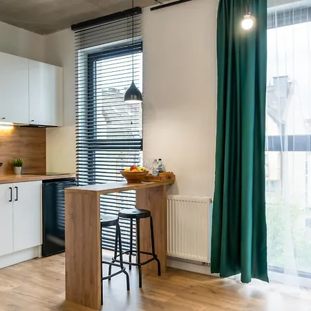 Aparthotel Silver Place *