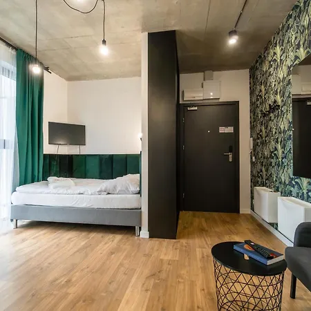 Apartmanhotel Silver Place 3*