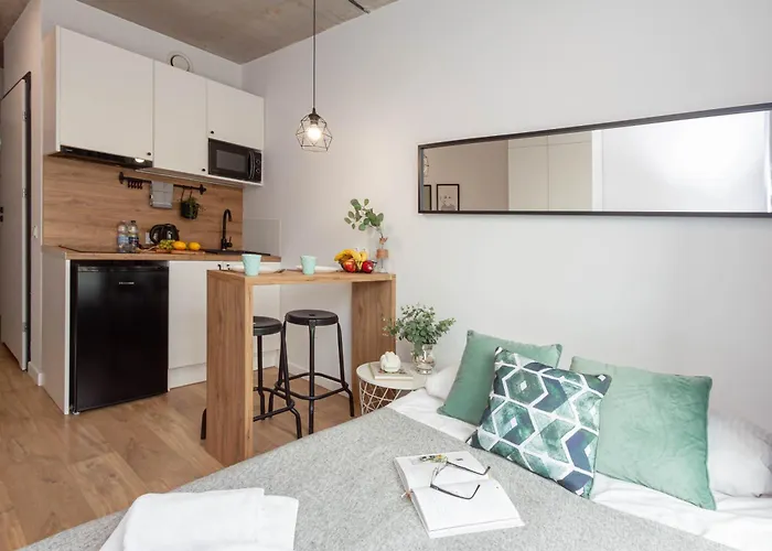 Silver Place 아파트호텔 슈체친